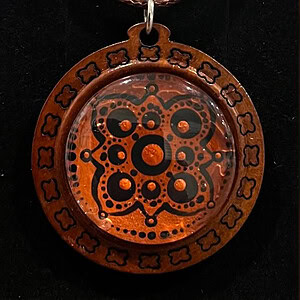 Pendant 102
